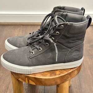 Timberland Women’s Skyla Bay Dark Grey High Top Comfort Sneaker, Size: 7
